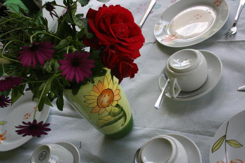 Des Roses Ξενοδοχείο με διαμερίσματα 2*